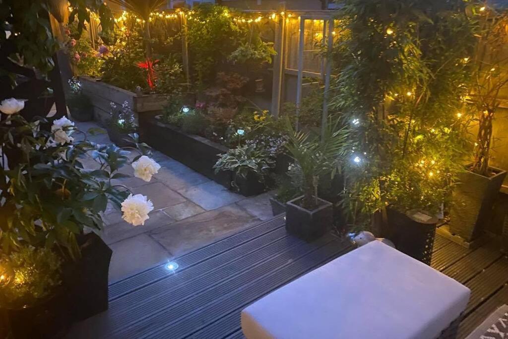 Secret Gem 1 Bed Garden Flat Private Luxury Hot Tub Apartment Bournemouth Exterior photo